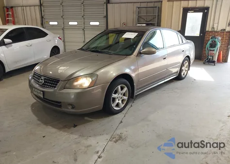 2005 Nissan Altima 2.5 S из США, поврежденный, VIN 1N4AL11D35C184719